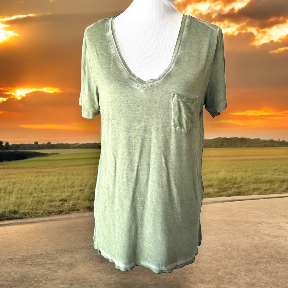Seven7 High Low Oil Wash V-Neck Luxury T-Shirt EUC